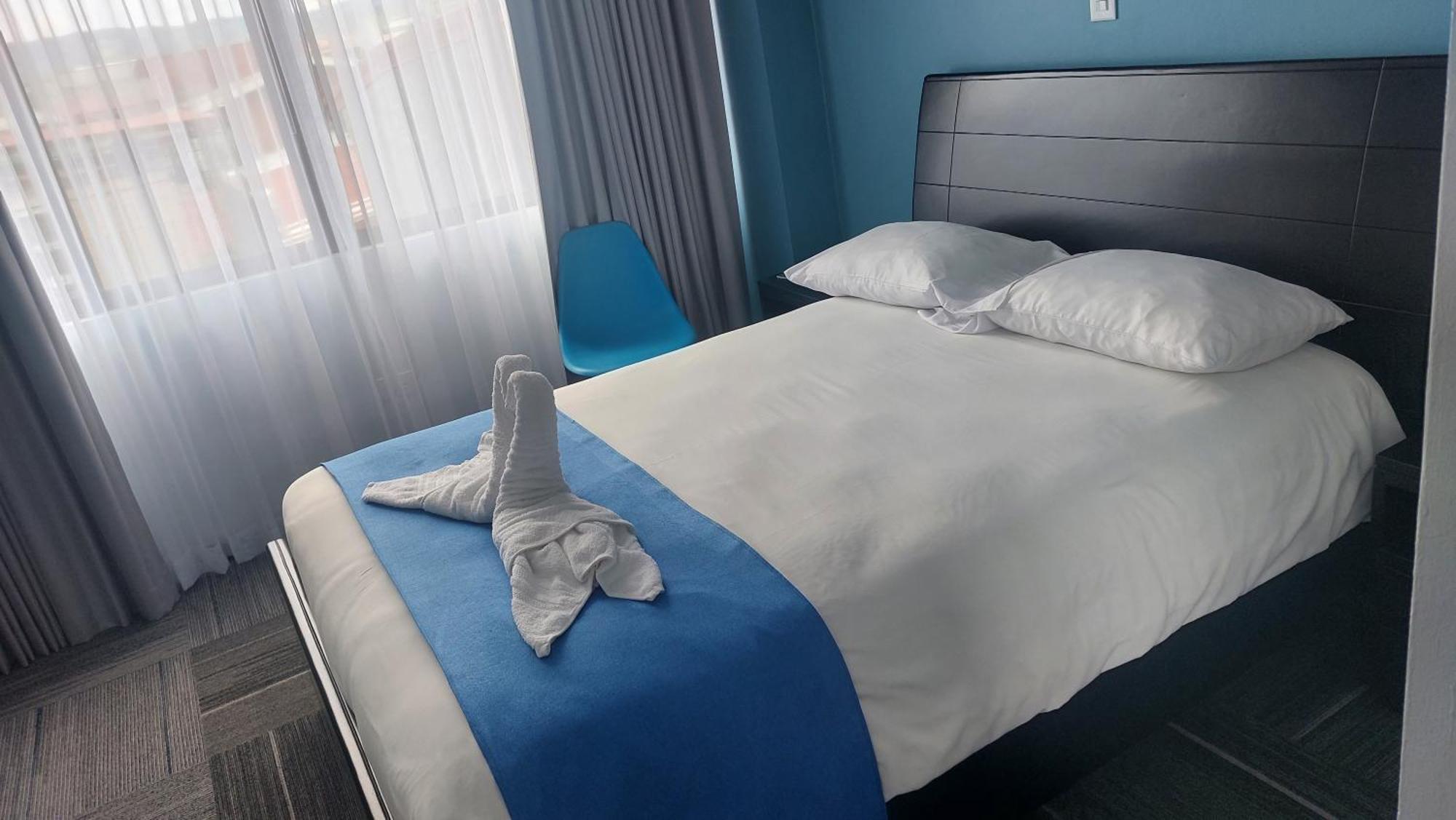 Hotel Luckys San Isidro De El General Ngoại thất bức ảnh