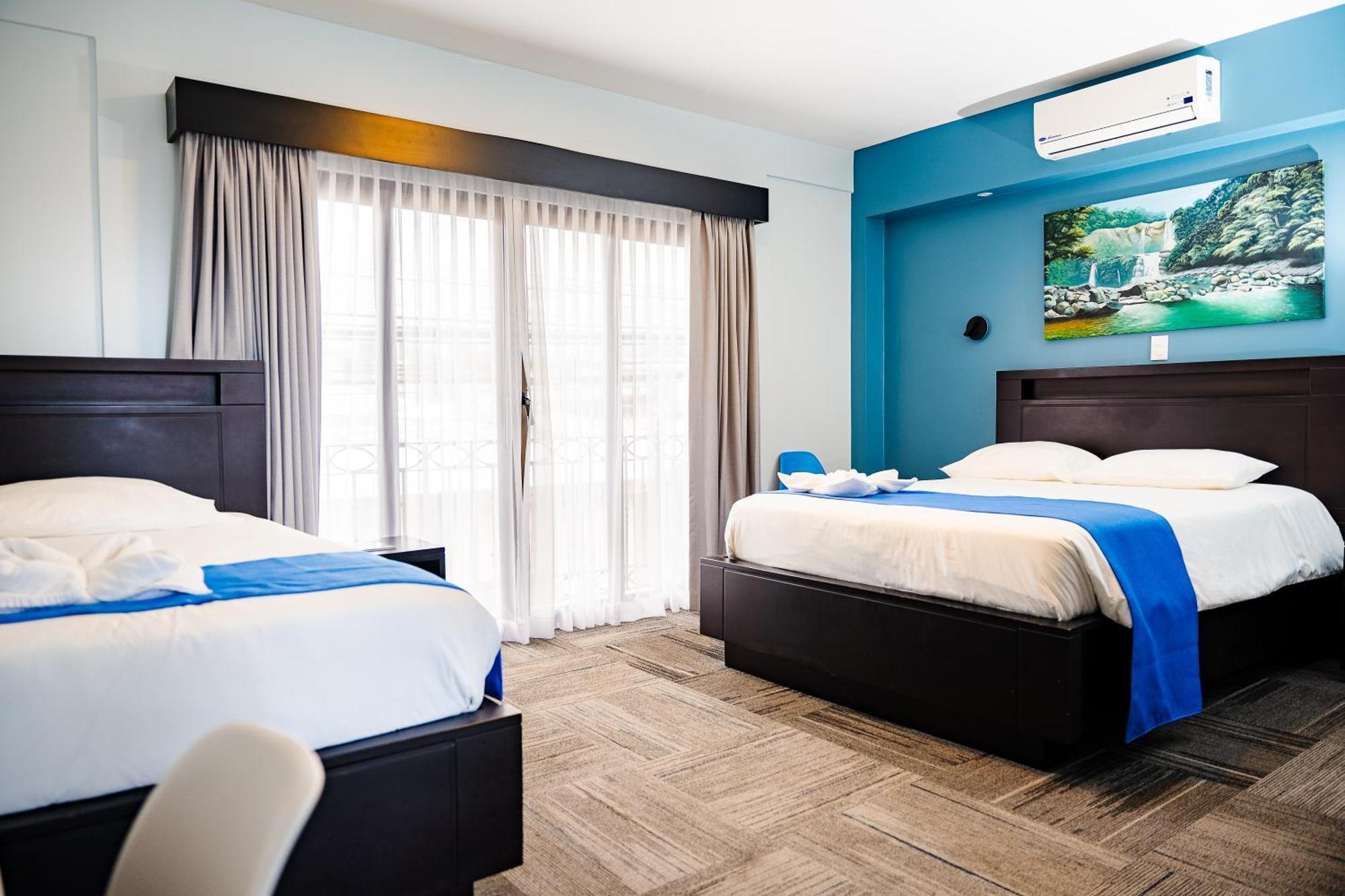 Hotel Luckys San Isidro De El General Ngoại thất bức ảnh